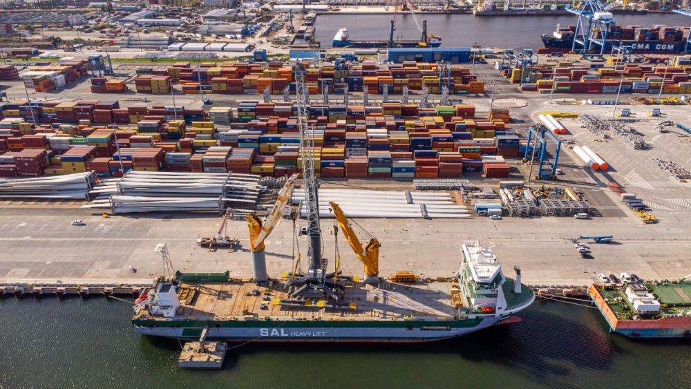 CSCT a încheiat noul terminal multimodal cu o suprafaţă de aproximativ 12 hectare în Portul Constanţa Sud